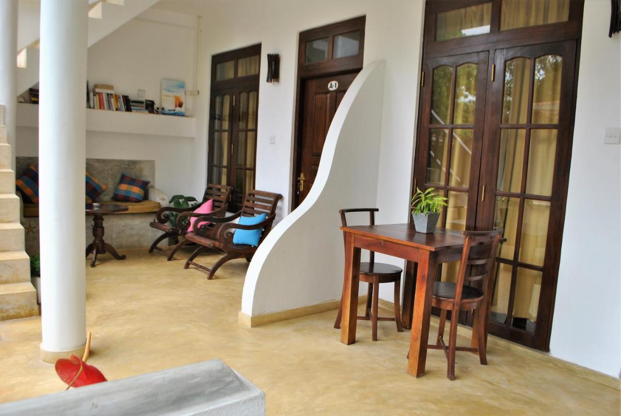 Sleepy Head Guesthouse Unawatuna Eksteriør bilde